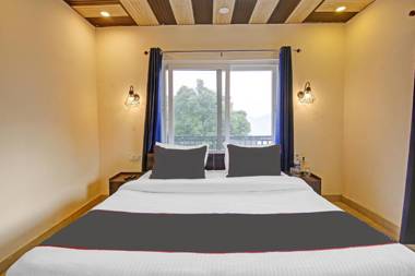 Collection O 88692 Grey Castle Inn