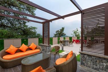Hotel LA Eden