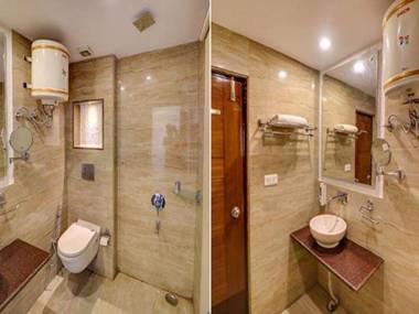 FabHotel F9 Mall Road