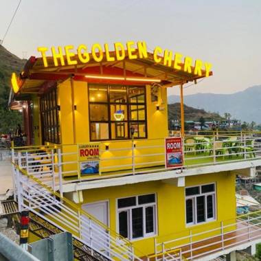 The Golden Cheery Resort 