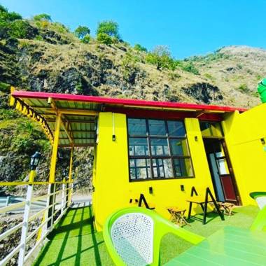 The Golden Cheery Resort