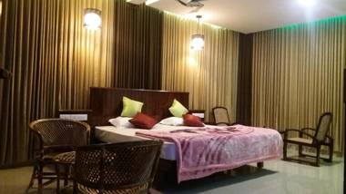 Tranquil Valley Resort