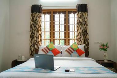 4BHK White Snow Spacious Holiday Home Munnar