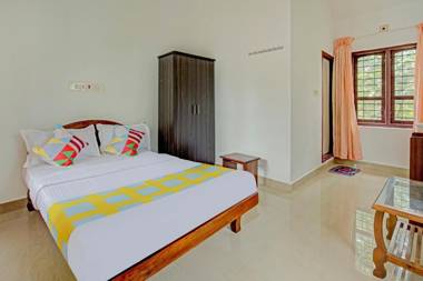 OYO 77940 mangulam misty garden