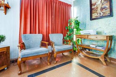 OYO 86052 Royal Cottage