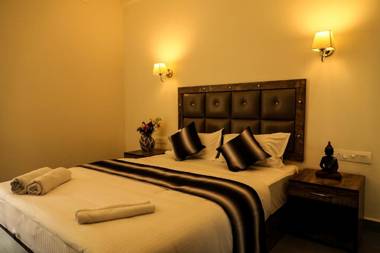 Hotel Antaliya -200 meters to Morjim Beach