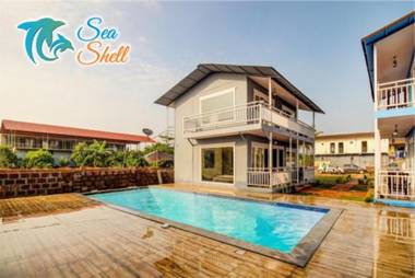 Sea Shell Beach Cottages & Suites