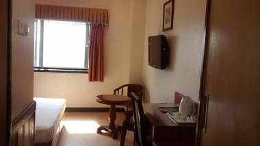 Wingston A Treehouse Hotel Mathura