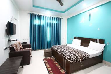 Hotel Vrinda Palace Seva Dham