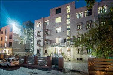 Hotel Bhakti Dhama