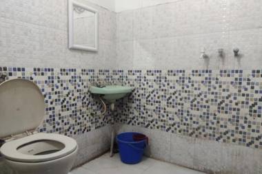 OYO 80763 Hotel Tomar Palace