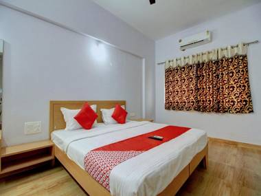 Capital O 13489 Garuda Comforts