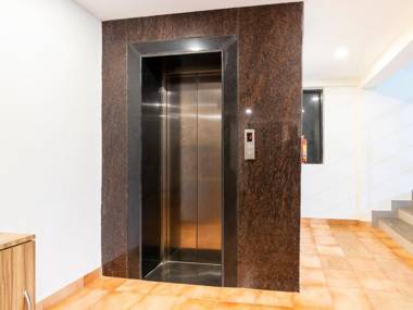 Capital O 49120 Ak International