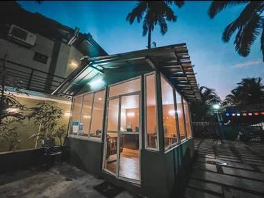 JUNGLE HOSTEL ASHWEM by Sturmfrei