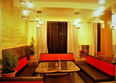 Hotel Chetna & Cottages