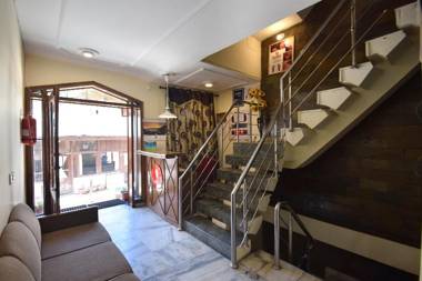 OYO 10229 Hotel Crystal