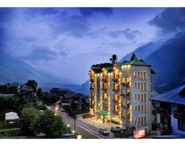 Summit Chandertal Regency