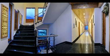 Summit Chandertal Regency