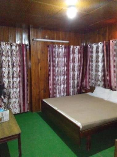 Hotel Hema Holiday Home