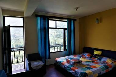 Himalayan View (Rooms and Rooftop Cafe)