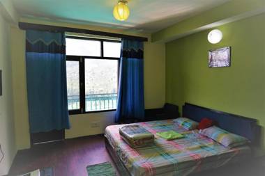 Himalayan View (Rooms and Rooftop Cafe)