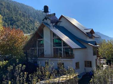 Dil Bole Pahad - The Wooden Chalet Prini Manali