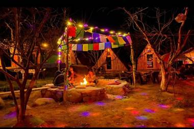 OYO 88688 Sky Garden Manali Cafe & Camp