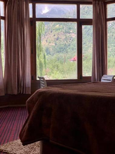 vella Manali Mountain view hotels