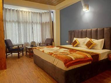Hotel Link Way-A Riverside Hotel