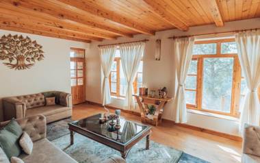 SaffronStays The Amlyn