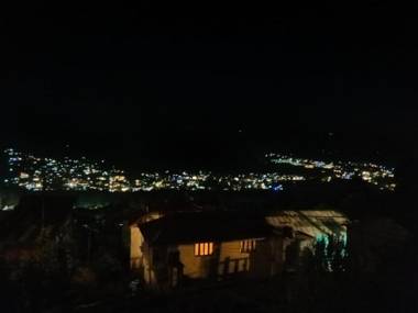 Pahadi Manzil Mountain Home