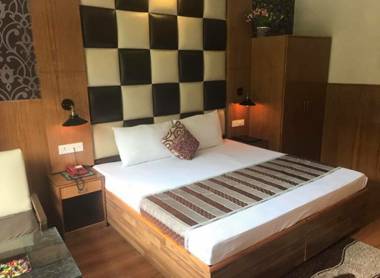 Hotel Natraj (Pure Veg)