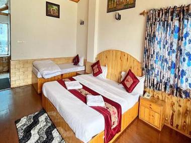 FabHotel Himalayan TravelGuru