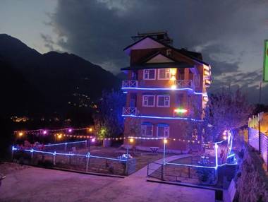 LUXURY PLANET RESORT MANALI