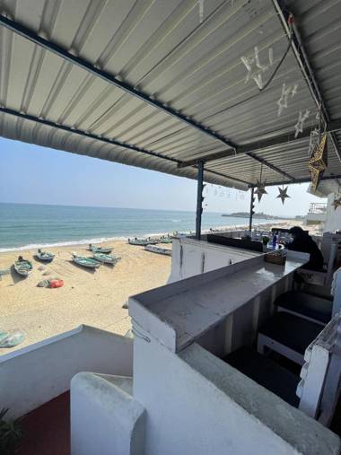 Hotel Flip Flops Beach Shack & Cafe