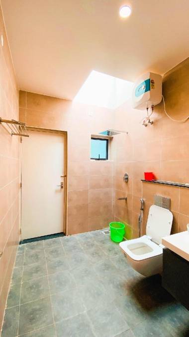 Pristine Bay by Tripvillas