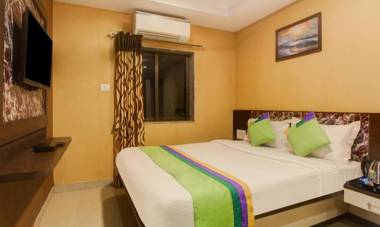 Treebo Trend Bright Holidays