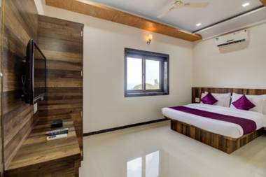 Swara Bungalow by Royara