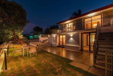 StayVista at CasaMo Silver Oak Villa