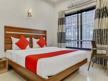 OYO Flagship 26583 Hotel Kohinoor Plaza