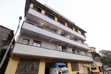 OYO 60657 Hotel Nobel Executive