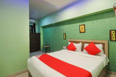 OYO 60657 Hotel Nobel Executive