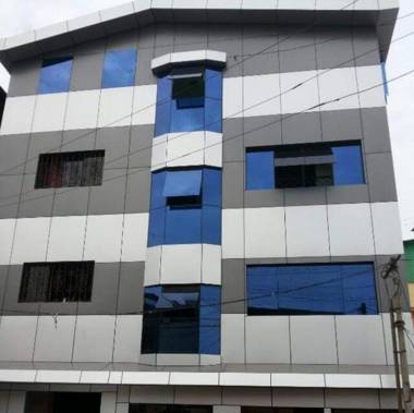 Hotel Savera Palace Inn