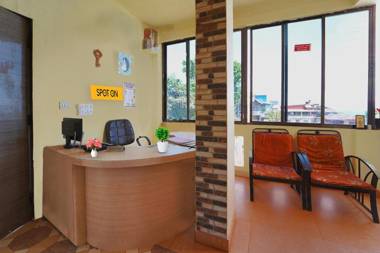 SPOT ON 88248 Pearl Executive