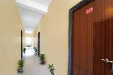 SPOT ON 88248 Pearl Executive