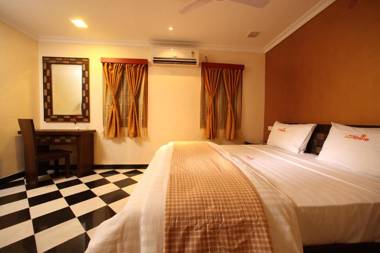 Meenakshi's Sunshine Hotel