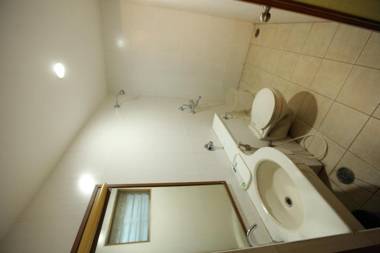 Hotel Arasan Sapthagiri