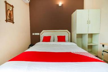 OYO 70557 Royal Pride