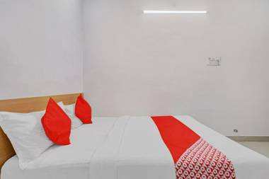 OYO Flagship 84898 I Plaza