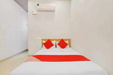 OYO Flagship 84898 I Plaza